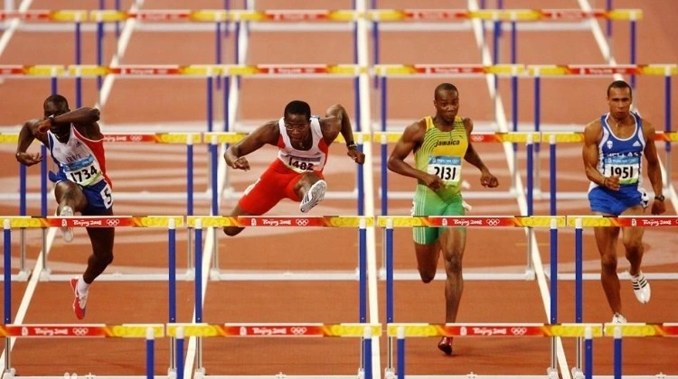 利物浦已夺冠？10人或出走 春秋霸主暴毙？克罗斯观战湖人与东契奇合影：更喜欢看你穿蓝色球衣豪赌失败！尤文2月就宣告四大皆空 莫塔下课成定局？